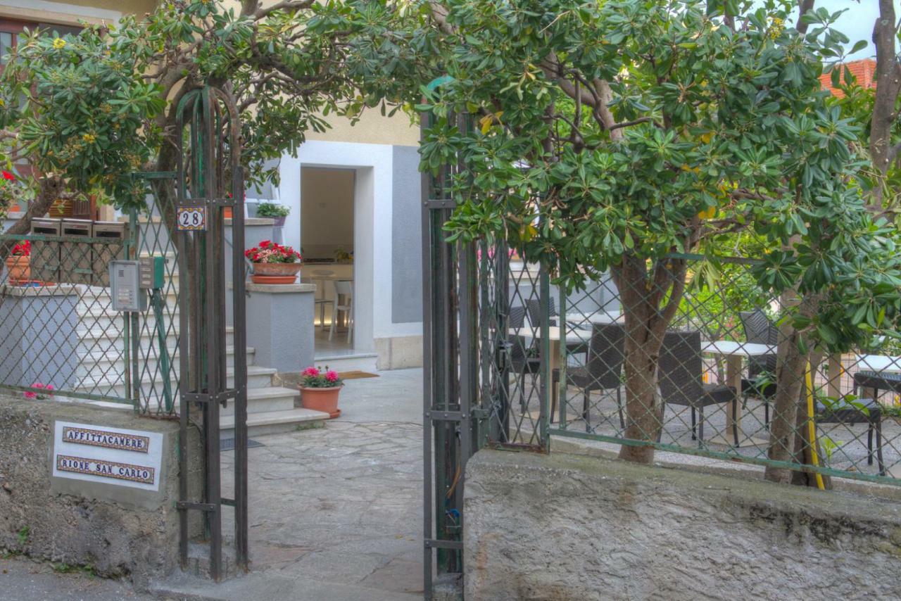 فندق Rione San Carlo فينالي ليغوري المظهر الخارجي الصورة
