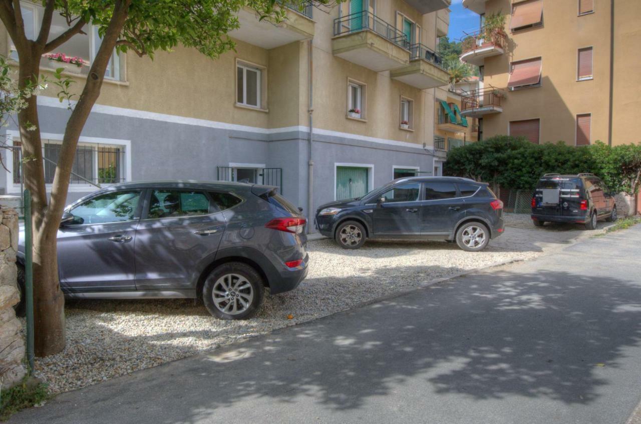 فندق Rione San Carlo فينالي ليغوري المظهر الخارجي الصورة
